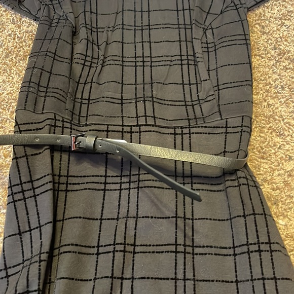 Black women’s dress with belt size medium - Picture 2 of 4